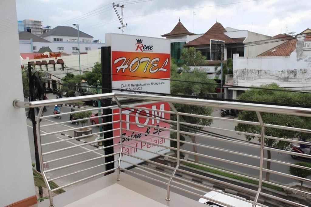 Rene Hotel Yogyakarta Buitenkant foto