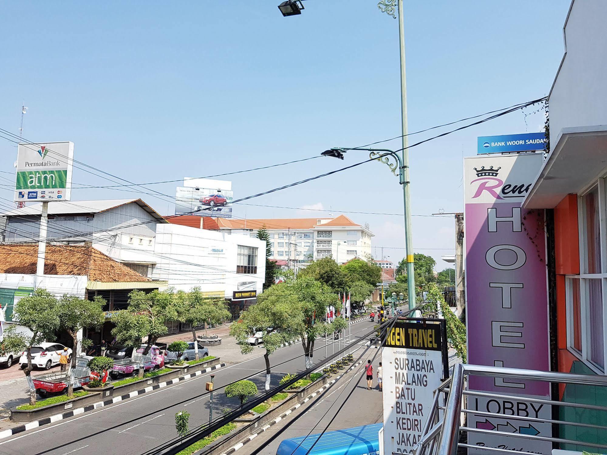 Rene Hotel Yogyakarta Buitenkant foto